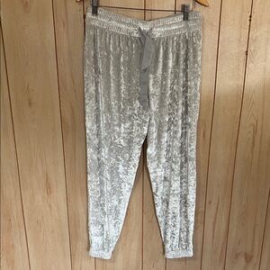 of Victoria's Secret Crushed Velvet Jogger Lounge Pants in a‎ pale grey Size M